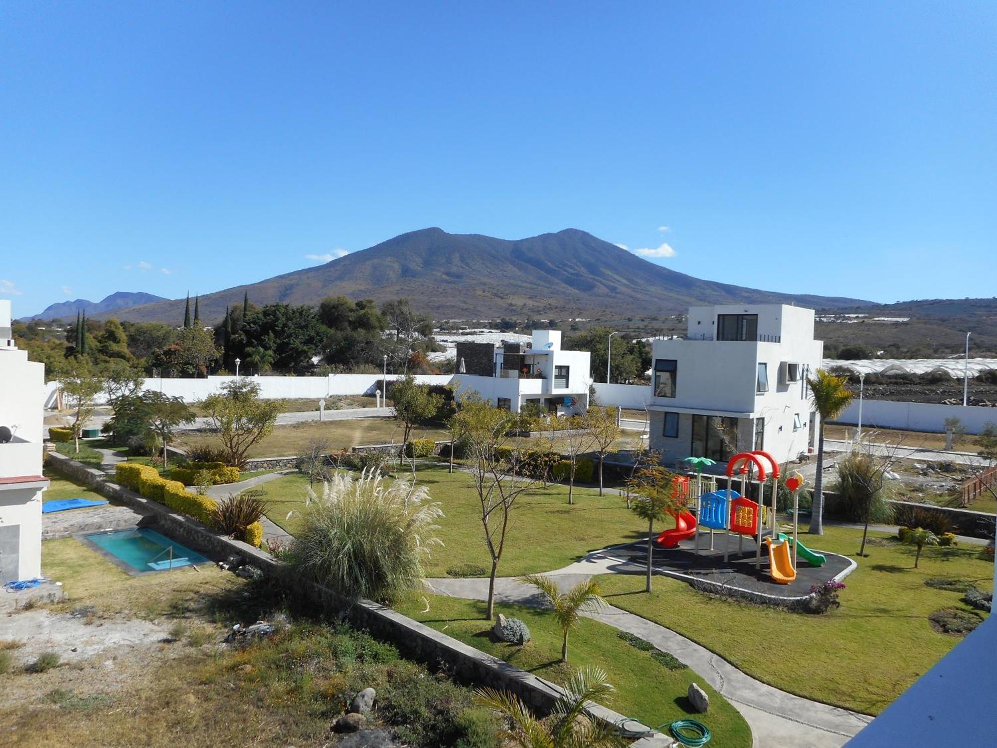 Hermosa Casa En Orilla Del Lago -Zona De Villedos- San Cristobal Zapotitlan Luaran gambar